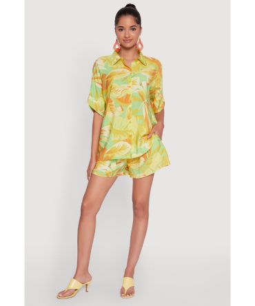 Trendy High Waisted Floral Leaf Print Crepe Knit Shorts