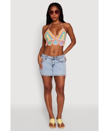 Trendy Crochet Floral Detail Cropped Halter Top