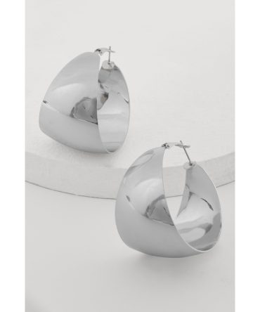 Shiny Metallic Hoop Earrings