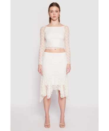 Almost Famous Lined Floral Lace Skirt