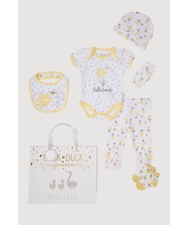 Baby Girls 0-9M Hello Friend Bodysuit with Leggings and Hat Gift Set